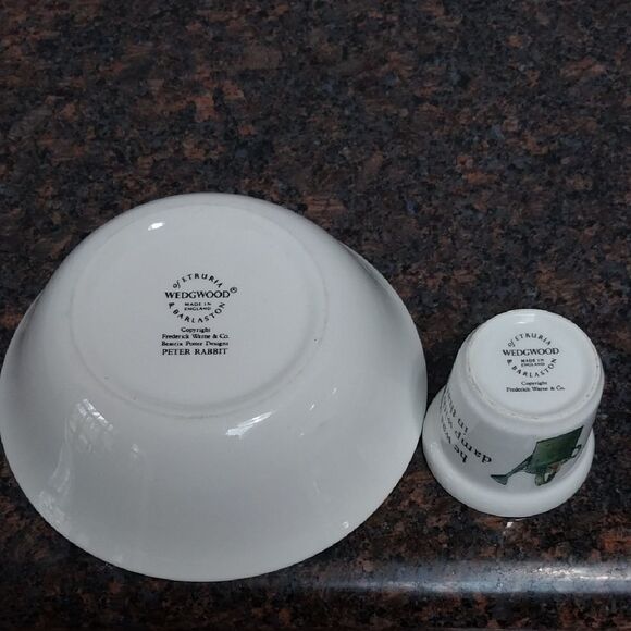 Peter Rabbit Bowl and Cup Set - Picture 3 of 4